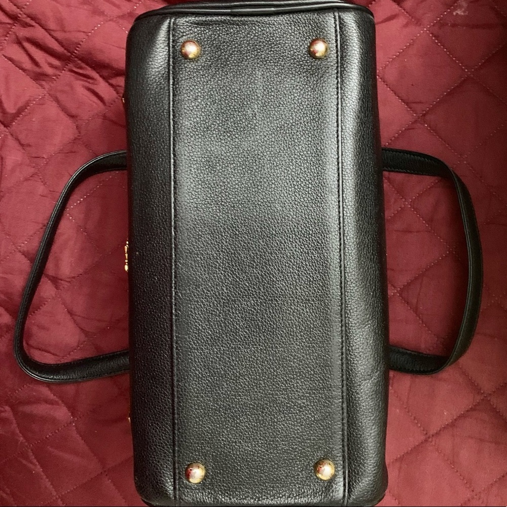 💯 Authentic MCM Gold Studded Handbag in Black Calf Leather - Picture 8 of 16